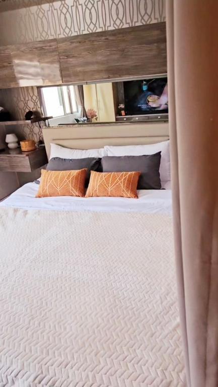 Cozy Hideout PH, Manila