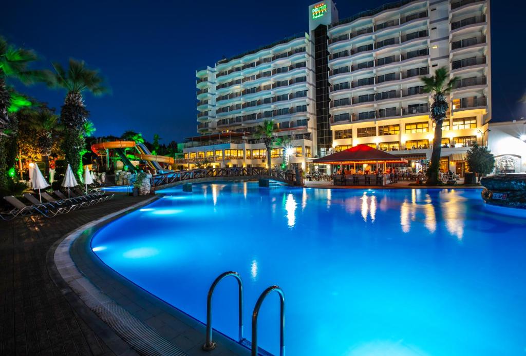 Palmin Hotel — Basen in Kusadasi, Aydin