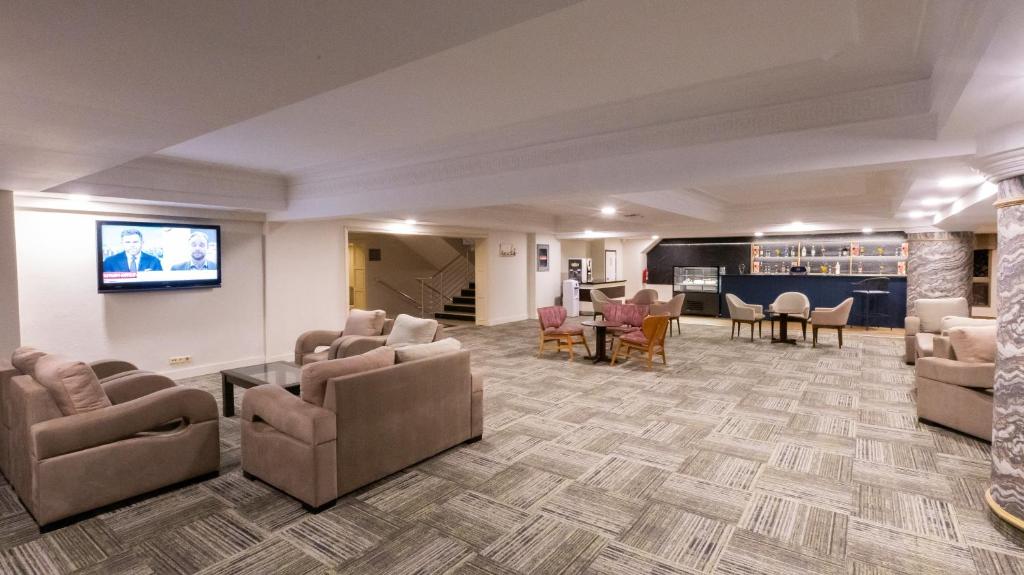 Palmin Hotel — Restauracje i bary in Kusadasi, Aydin