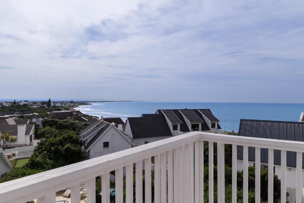 4 Edward on Sea, Sea Vista