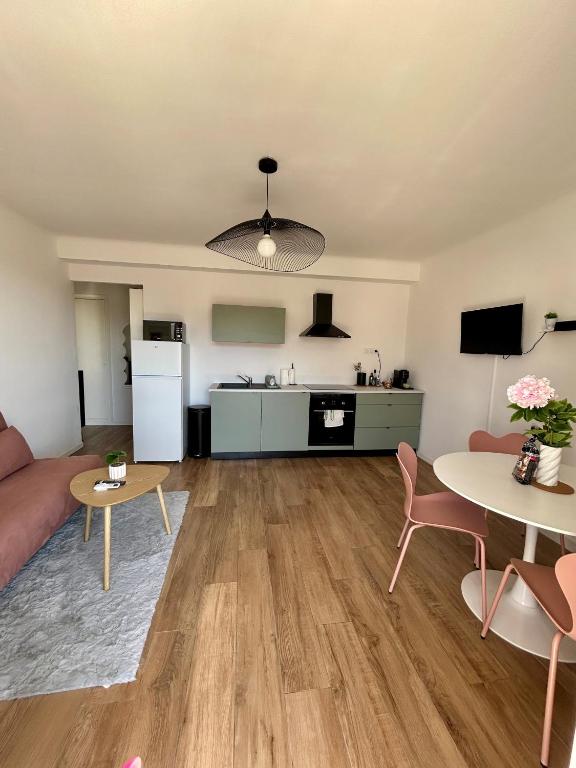 Le Romane-appartement calme et confort-15 minutes à pied de l hyper centre-parking gratuit - 4