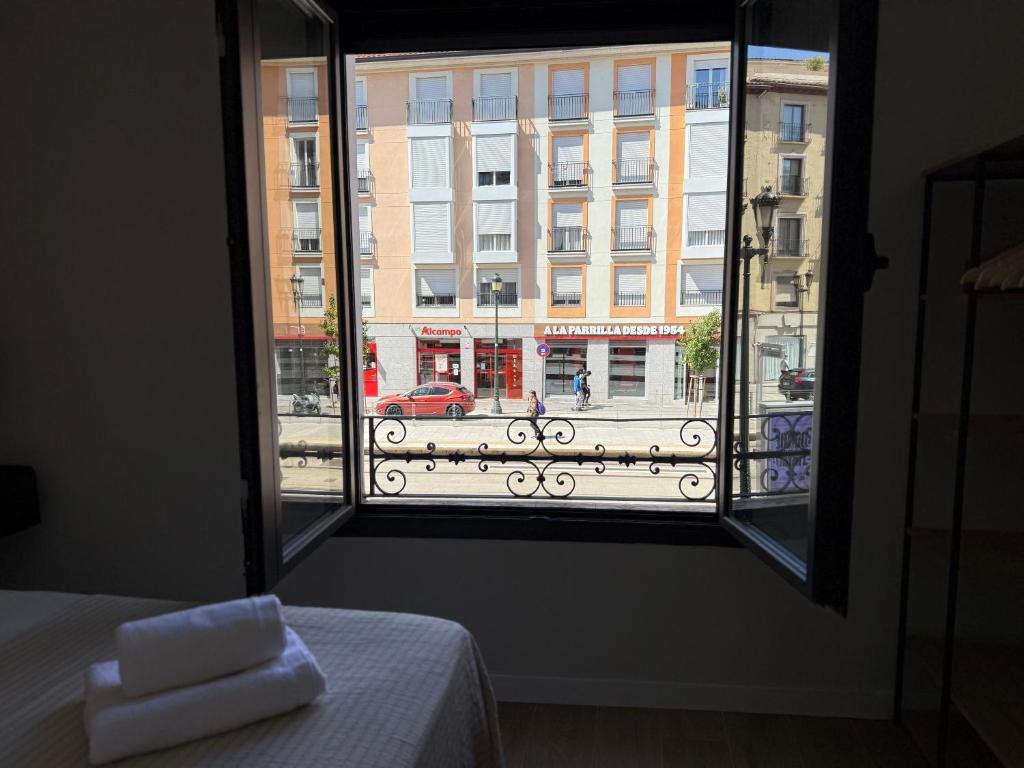 Le Petit Hostel - 4