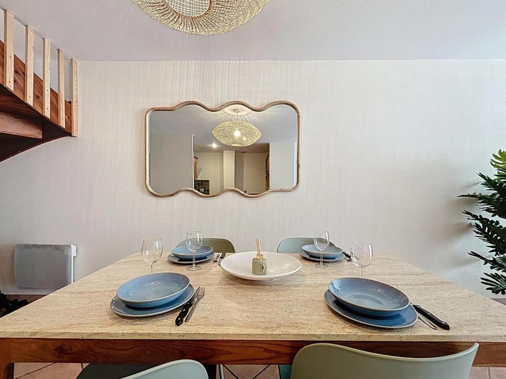 Les Colonnes - Appartement en duplex - Wifi, Narbonne