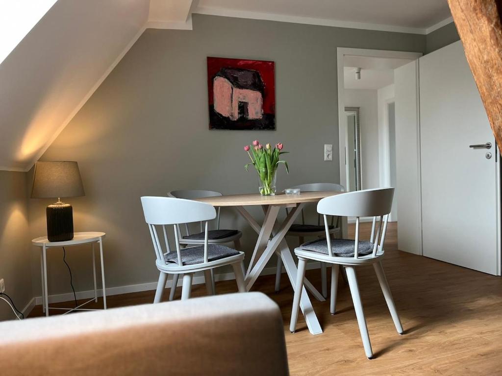 Hummelhuus, Manhagen