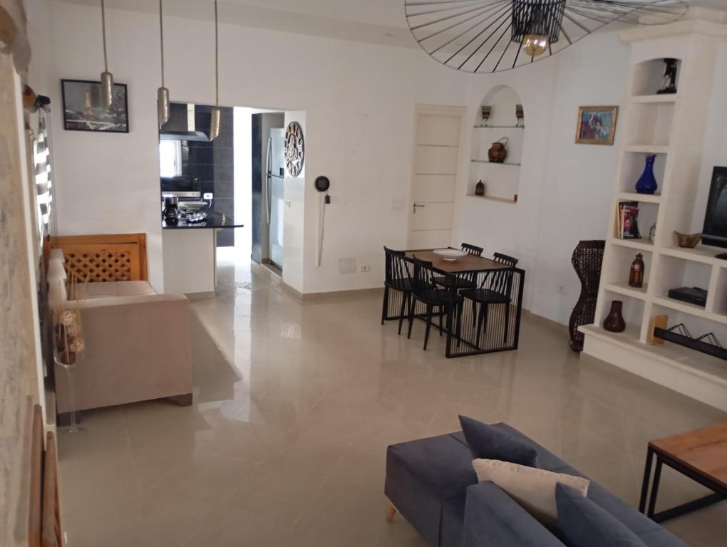 Escapade, Douar ech Chott