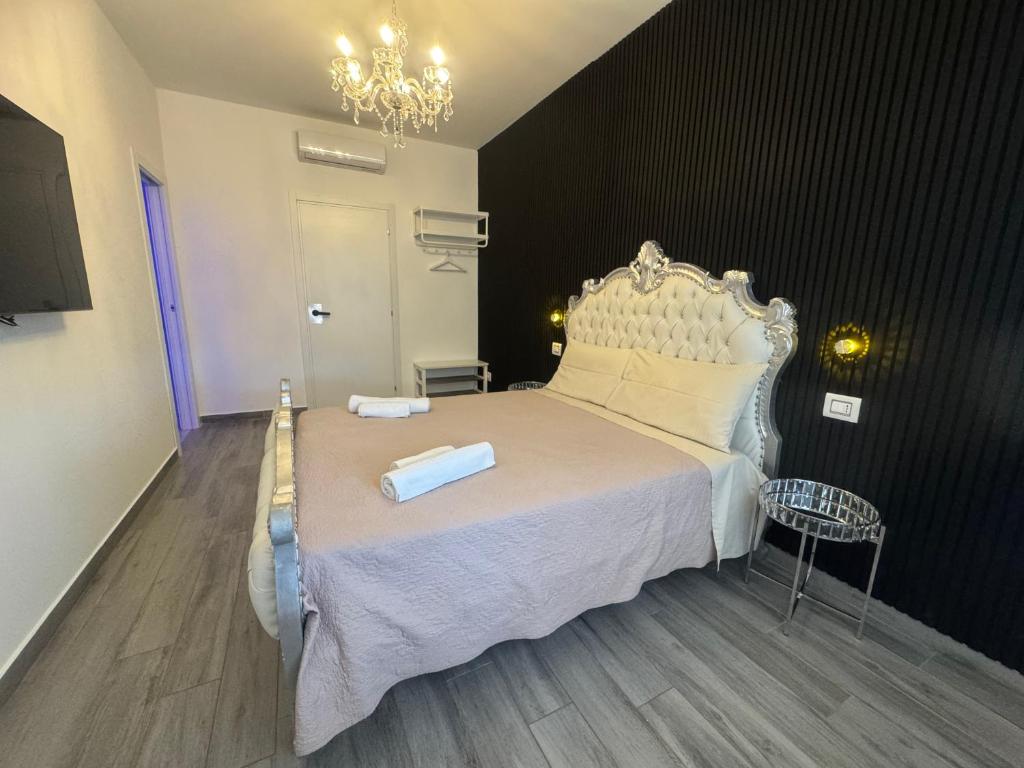 Luxury Room - 1 - 5