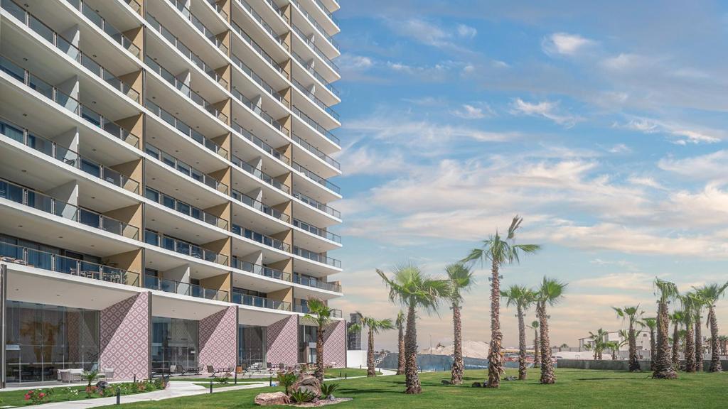 Luxury Studio with King Bed Oceanview Terrace at Sonoran Star Resort - 3