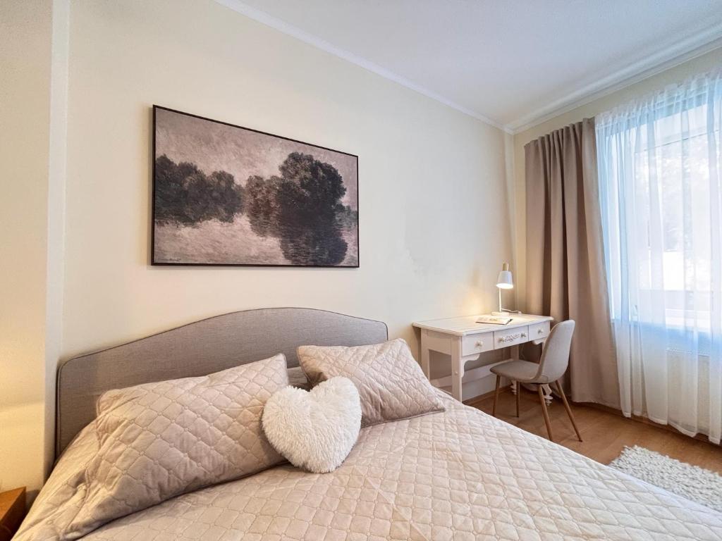 Elegant and bright flat in a quiet area, Riga