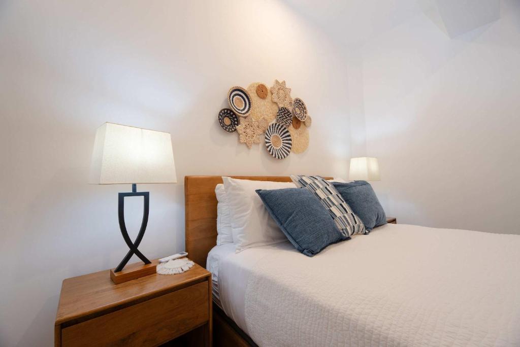 Vista Pedregal-Modern Vacation Apartment Walk to Marina & Beaches - 5