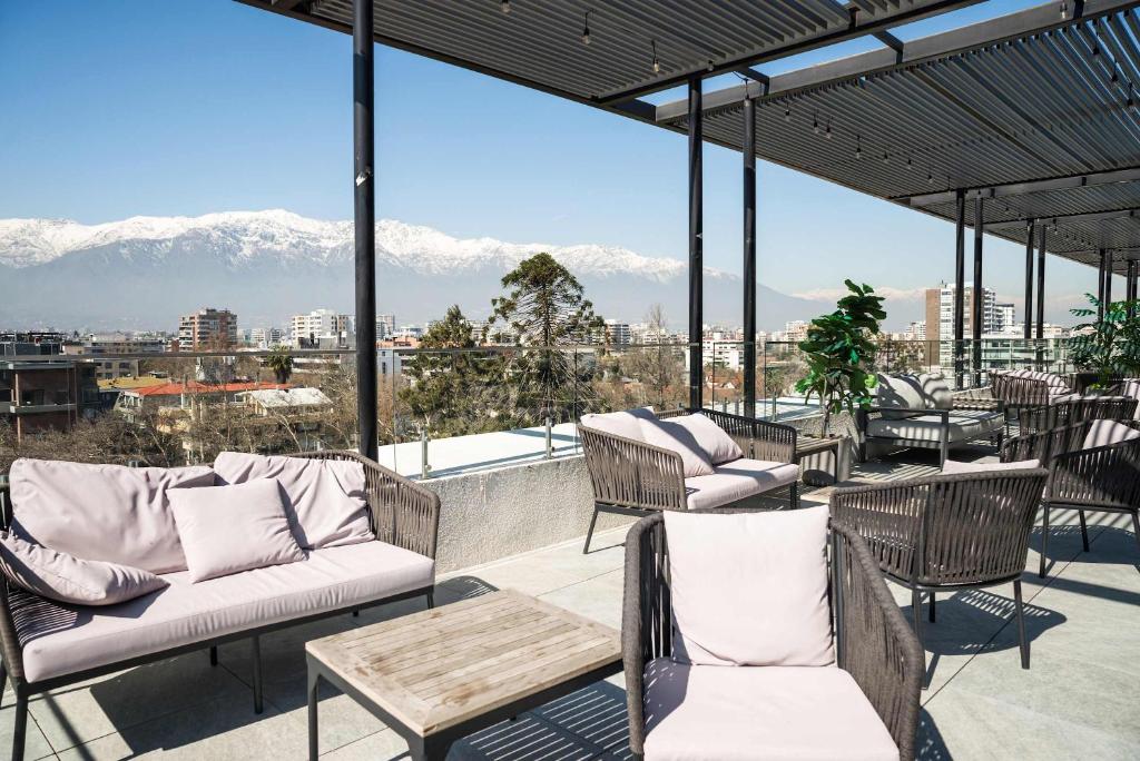 Chic 1-Bedroom Retreat in Providencia - 5