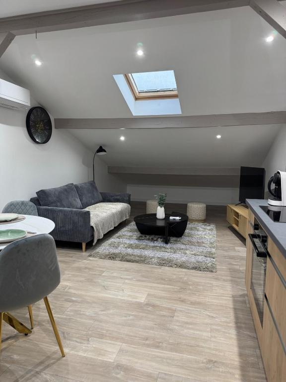 Longchamps 1 - Magnifique appartement, 1 chambre sous les toits, clim - 2