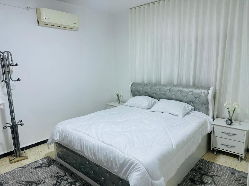 شقة مفروشة واسعة وهادئة, Umm Juraysāt