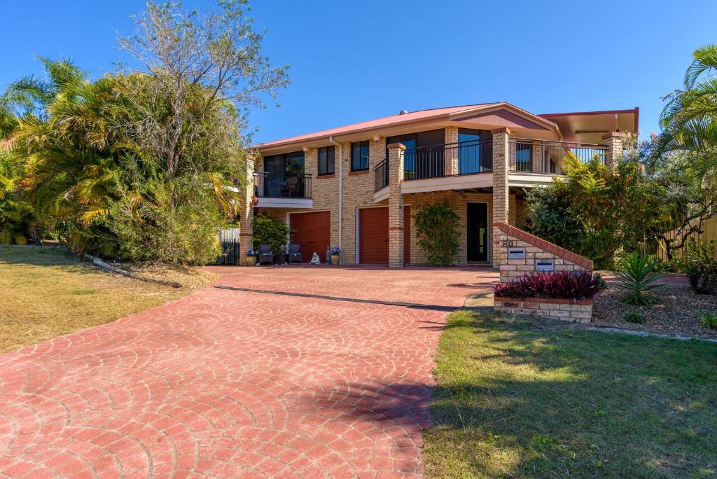 Sharon Lee 2 - Rainbow Beach, Rainbow Beach