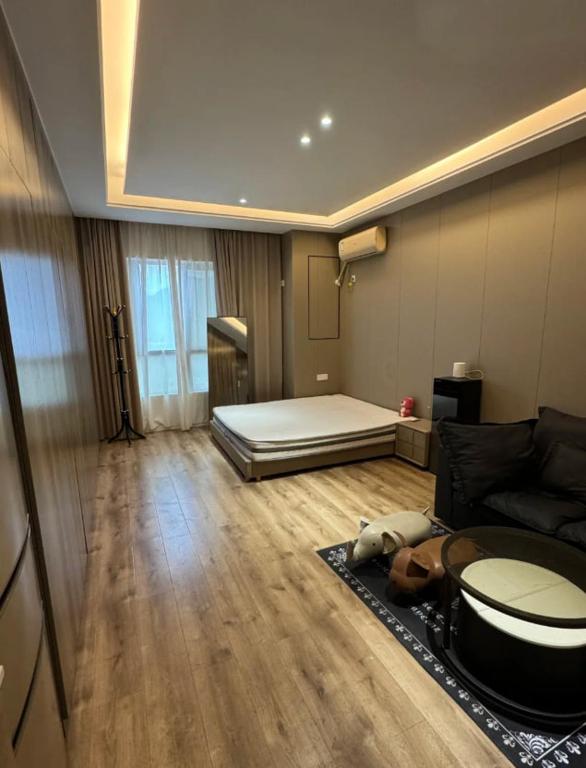 火星公寓, Kaôh Rŭng