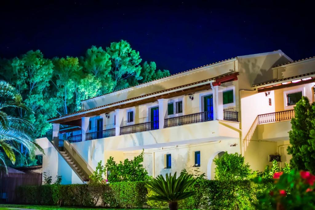 Marini Apartments — Hotel in Corfu Island
