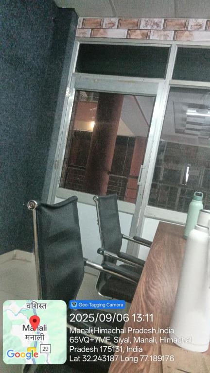 Hotel residency, Manāli