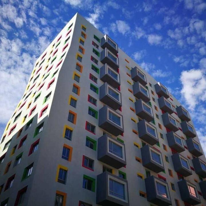 Cozy Modern Nest Flat, Ongon