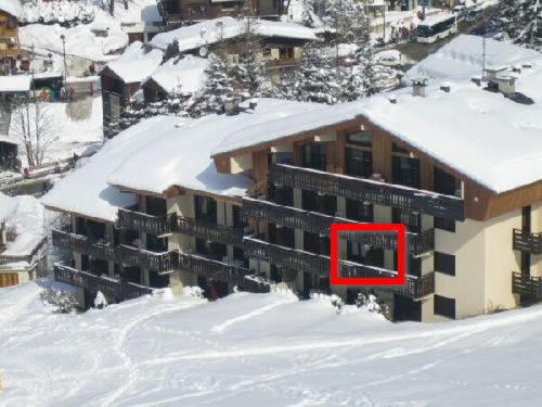 Studio cabine 2 étoiles centre centre La Clusaz pour 4p départ skis aux pieds - 1
