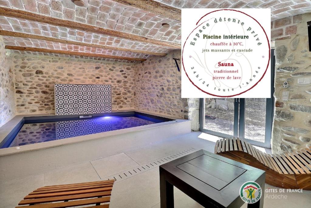 L'envol des papillons, Grospierres