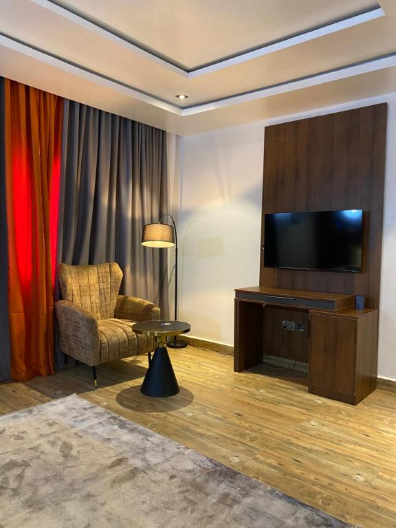 DilicApartment, Abudža