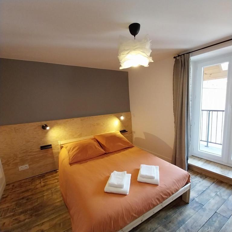 Versant Sud - Duplex - Centre Bourg d 'Oisans - 3