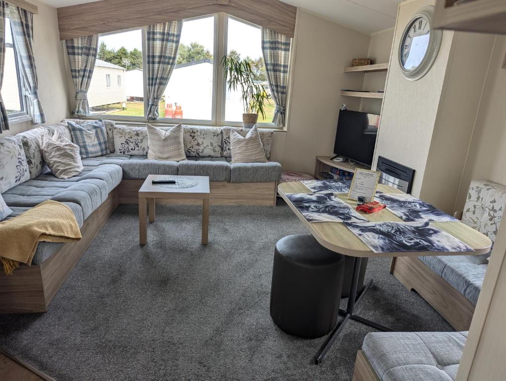 Salsa static caravan close to Edinburgh, Port Seton