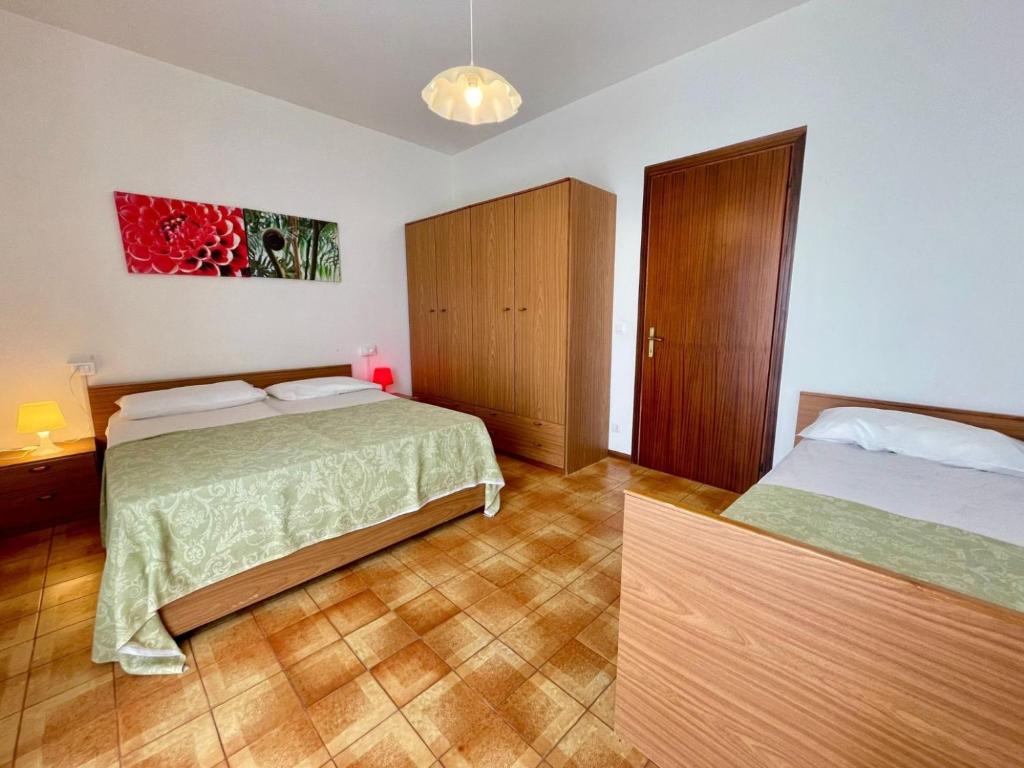 Apartment in a residence with pool - 3
