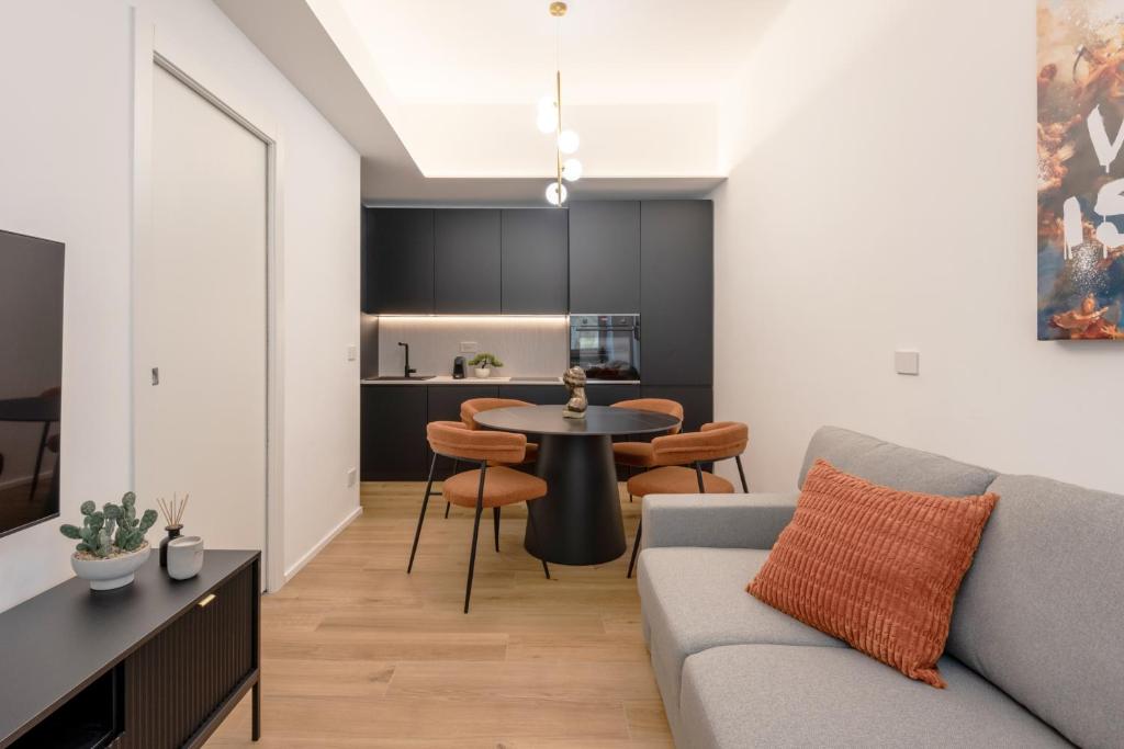 Luccoli17 - Elegant City Escape with WiFi 1Gbps, Elevator, AC - Genoa Historical Center - 5