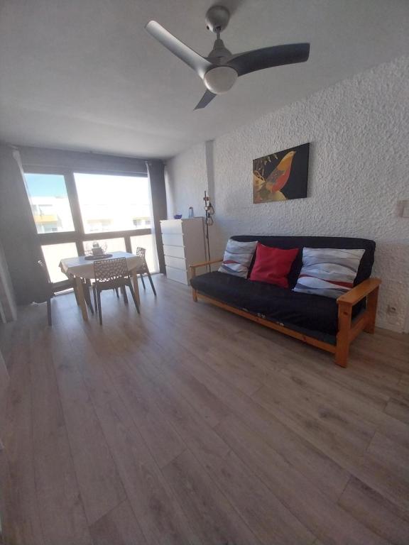 Appartement T2 lumineux à 200m de la plage, tout équipé - 2