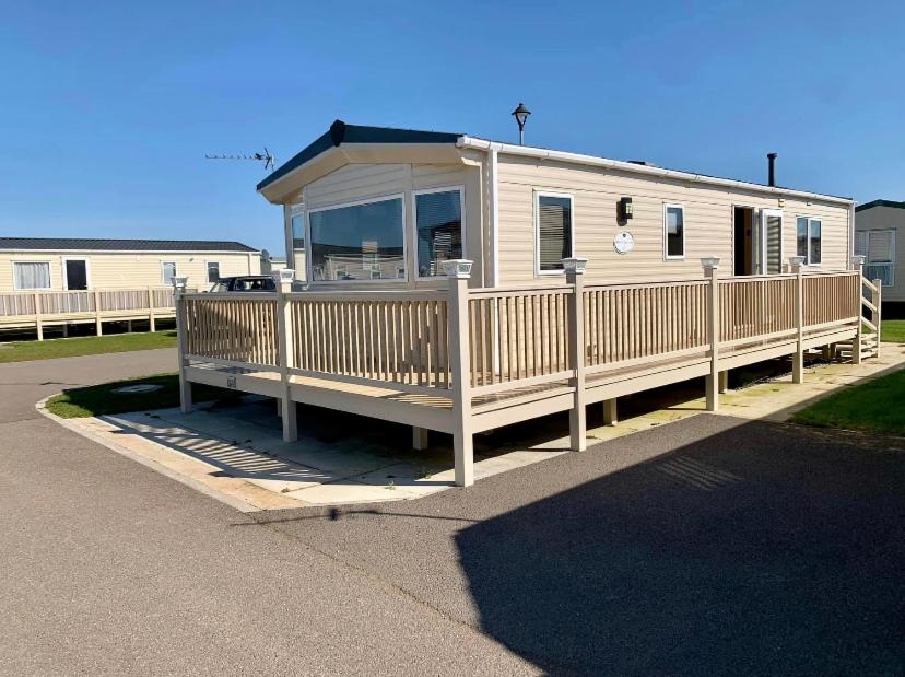 Lisa caravan hire, Chapel Saint Leonards