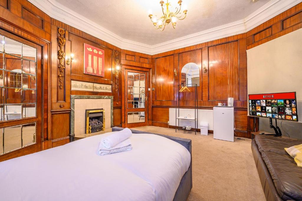 -RBbc-Cozy Double Room in Shared House, Moortown