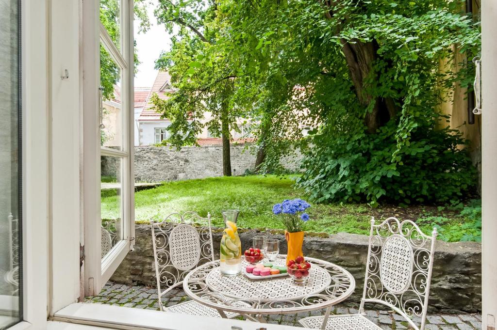Facilities, Old Town Central Apartment in Tallinn