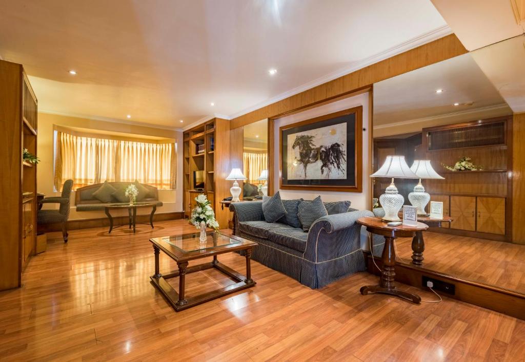 Hotel Parle International