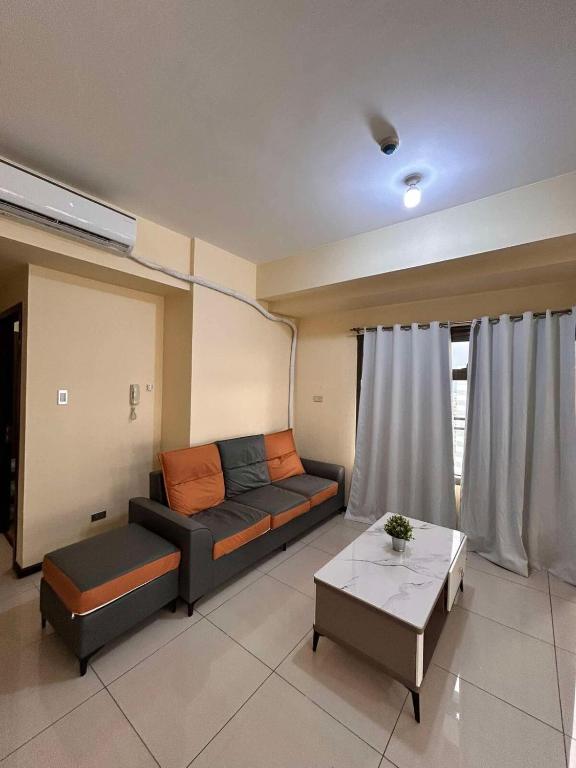 2BR Suite with Balcony near PICC MOA NAIA, Manila