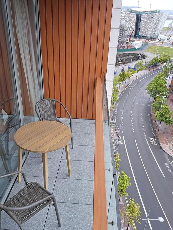 Benji & Milos Apartments, Belfast