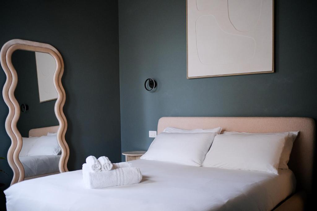 The Tower Premium Apartment - Beams & Views - 3 Min Walk to Bernina Express & Station - 2