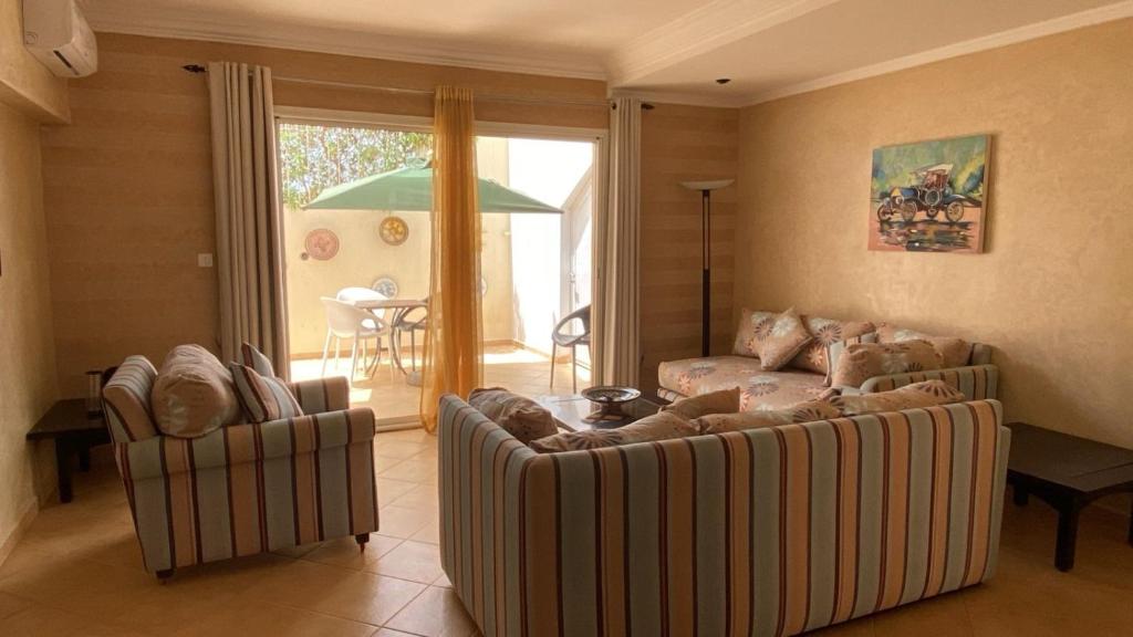 A2 Appartement Lumineux a 300m de la Plage, Agádir