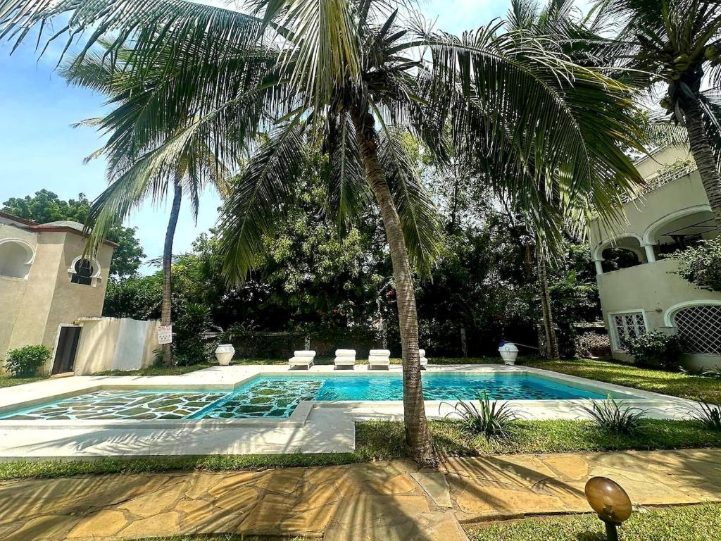 Beachfront Palm Haven, Malindi