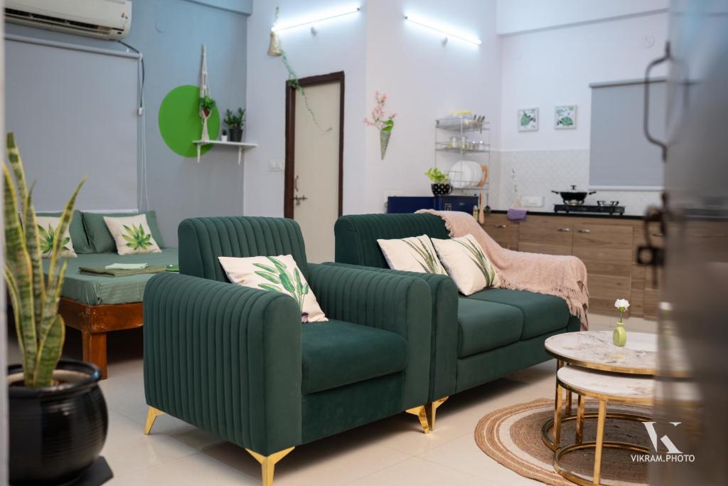 Golden Nest, Hajdarábád