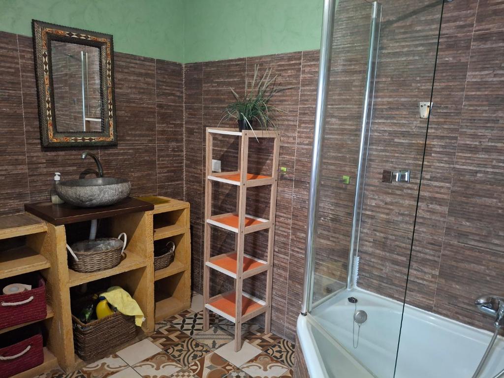La Pita Guesthouse - 5