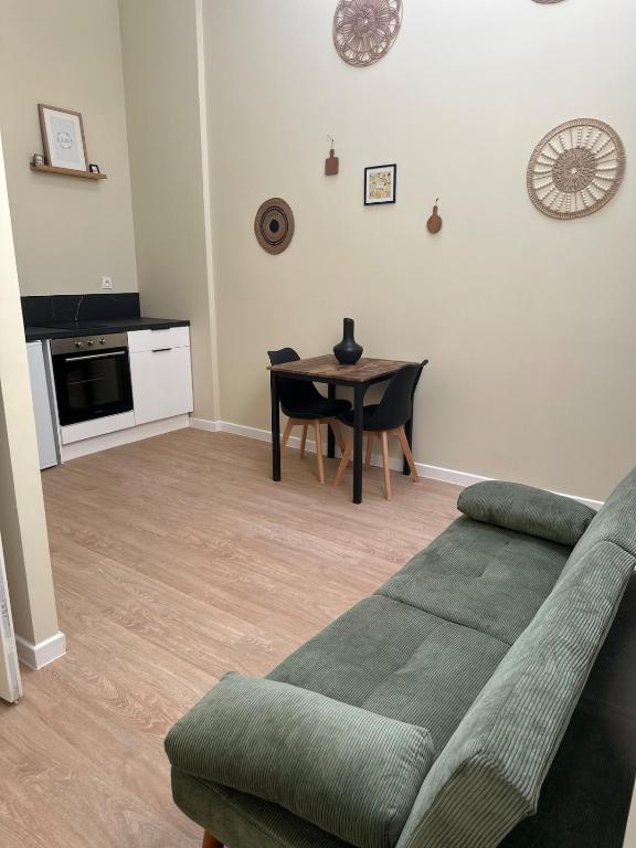 Appartement cosy gare chateaucreux - 2