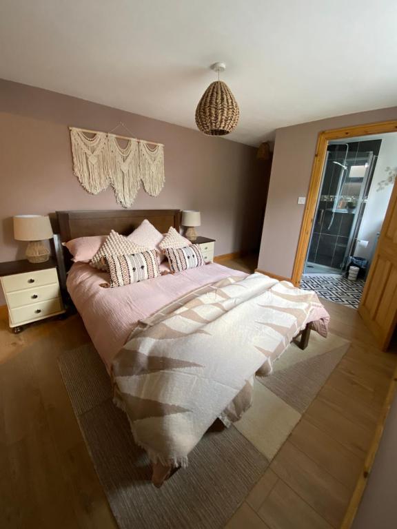 Studio Twelve, Brecon