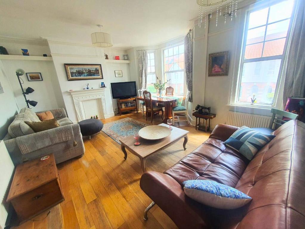 Your Margate Getaway, Cliftonville