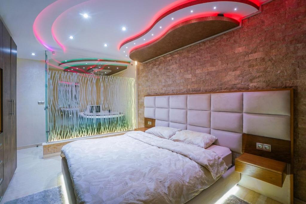 Luxury and Jacuzzi - City Center, Tanger