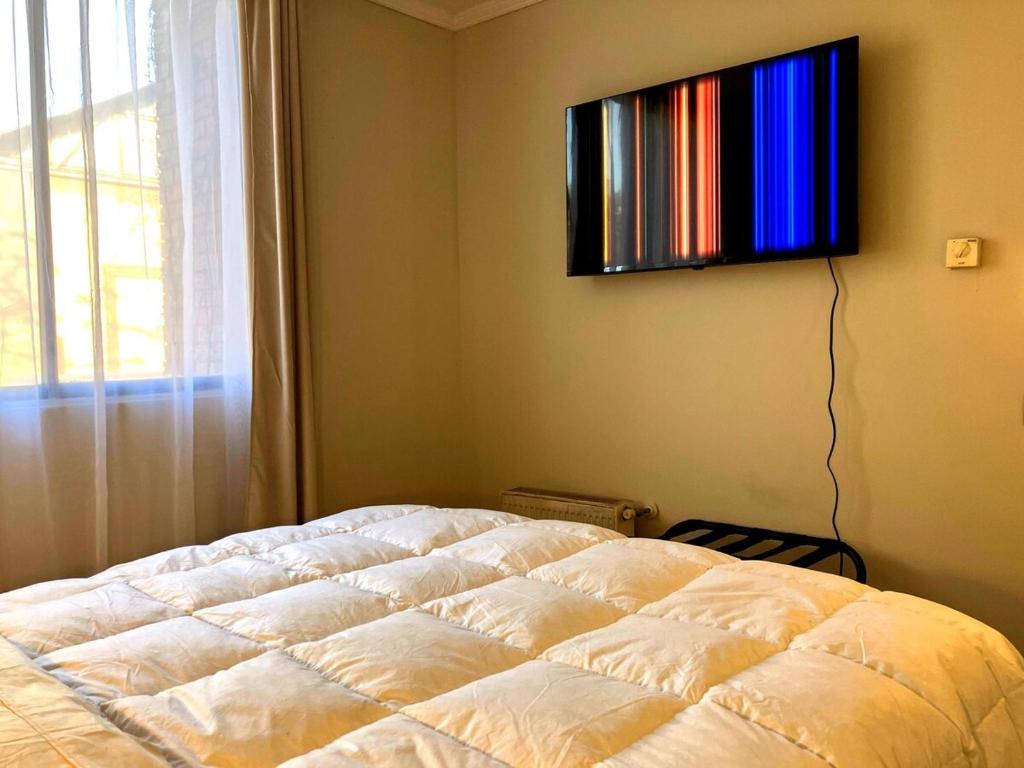 Ideal location, view, style - 5