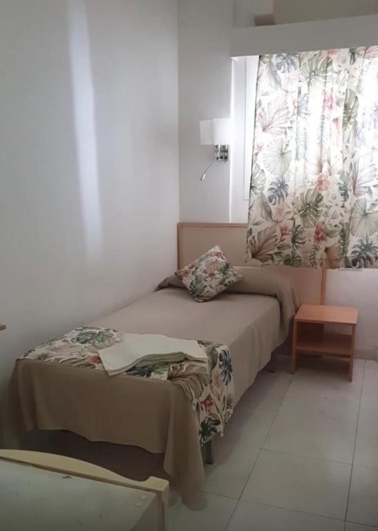 Hostal Alhambra Tarragona - 5