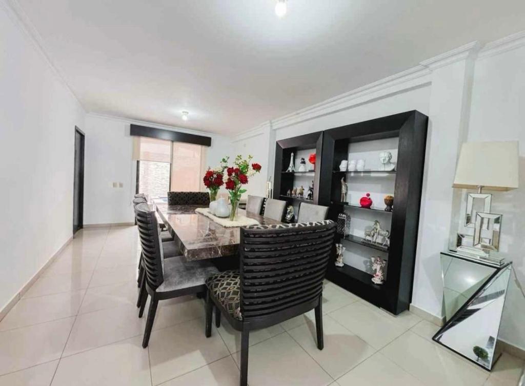 Casa en Ciudad celeste La Marina - 3