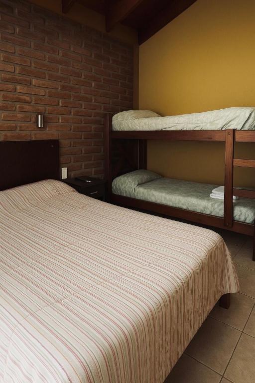 Tu refugio en Miramar con pileta y parrilla - 4