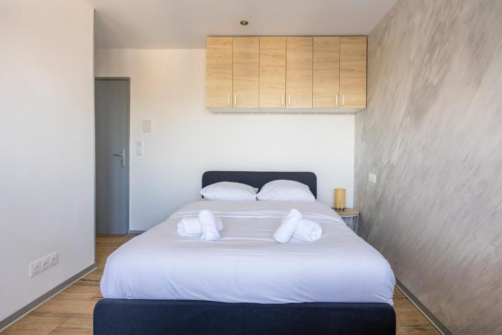 WilSix by Max, Renovated, bright studio, 1 min from train station - 4