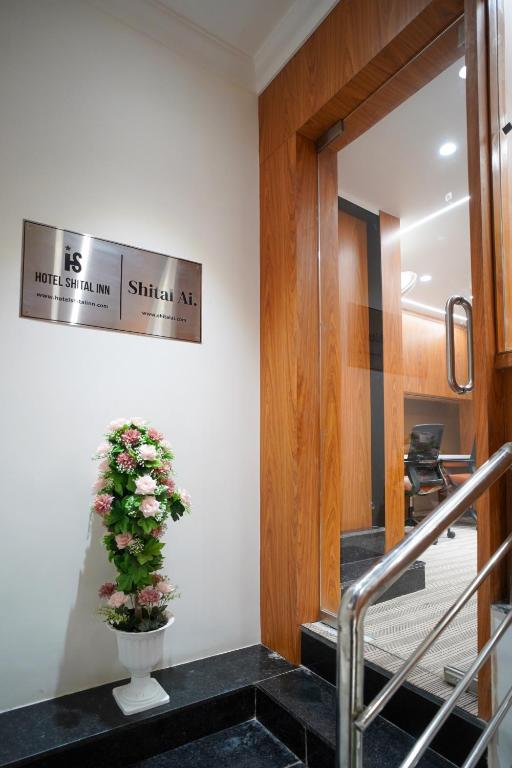 フロント・ロビー